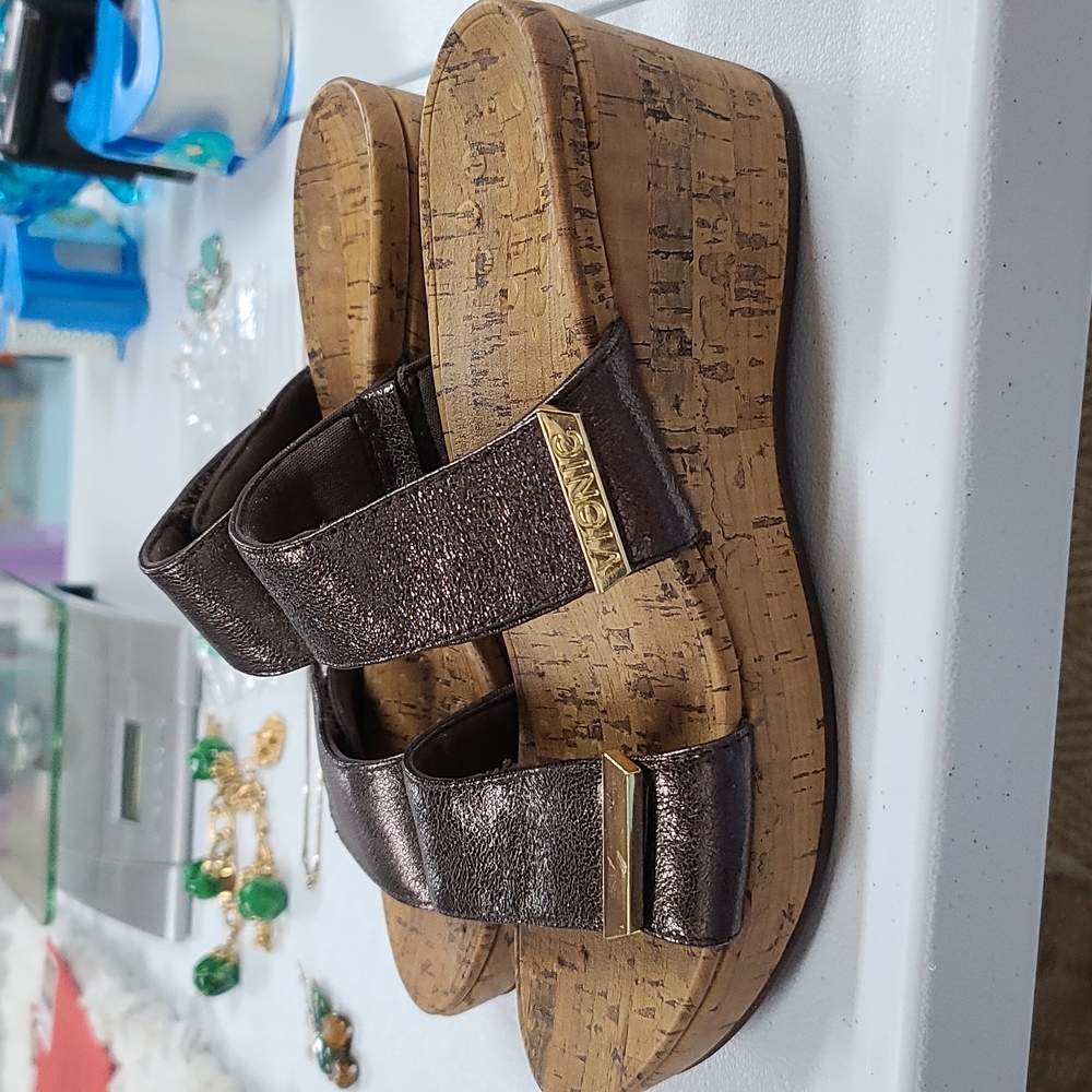 Vionic Pepper Metallic Sandals - image 4